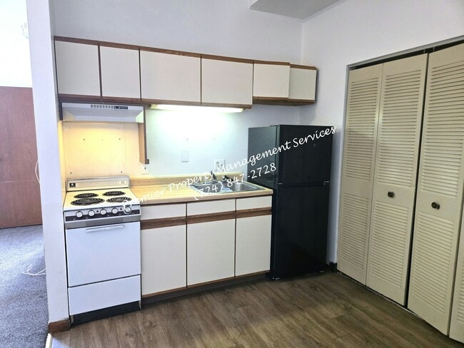 Foto del edificio - 518 W Cunningham St