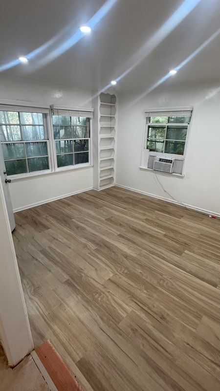 Foto del edificio - 1701 Nichols Canyon Rd