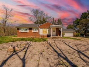 Building Photo - 8701 Brookville Rd
