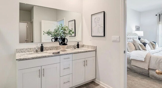 Foto del edificio - 4 Bdrm 2 Bath  in Millington