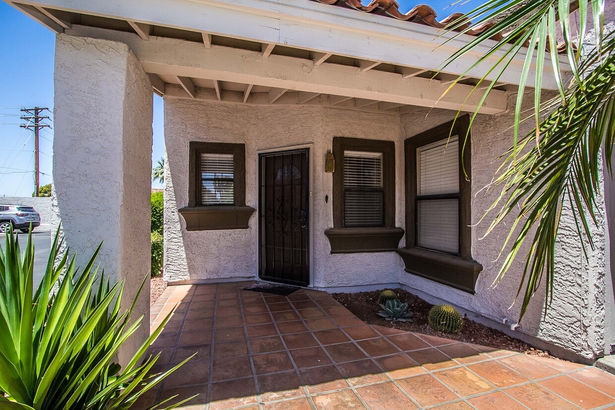 Enter your new home - 7755 E Thomas Rd