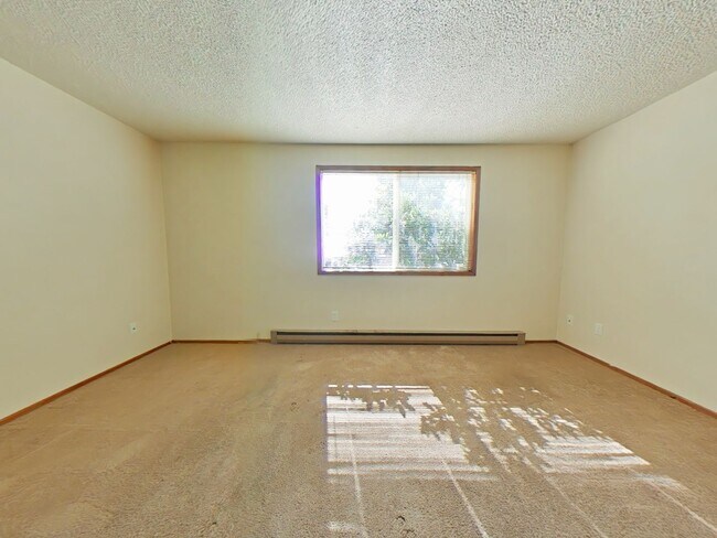 Foto del edificio - 2 Bedroom Apartment ~ Close to Campus
