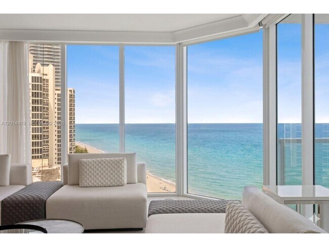 Foto del edificio - 19111 Collins Ave