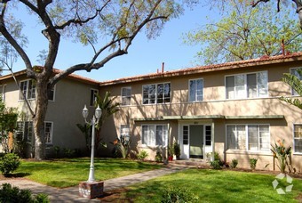 Primary Photo - 661 W Pomona Blvd