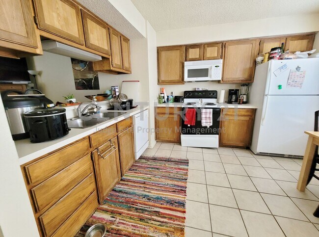 Foto del edificio - 929 W Hickory St
