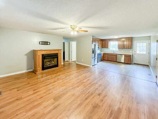 Foto del edificio - 3704 Greenpond Rd