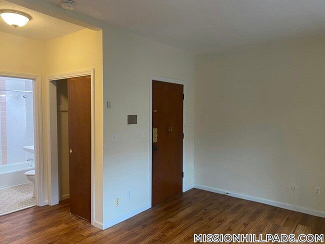 Building Photo - 54 S Huntington Ave