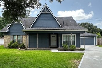 Building Photo - 2523 Castle Pl