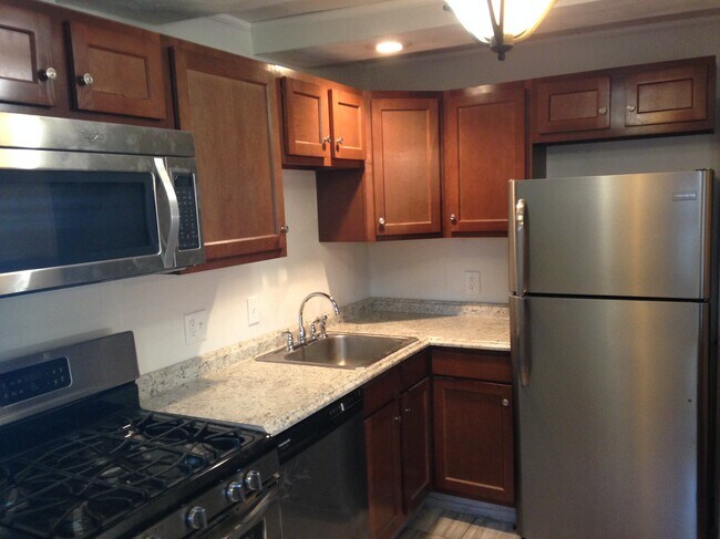 KITCHEN - 136 West End Ave