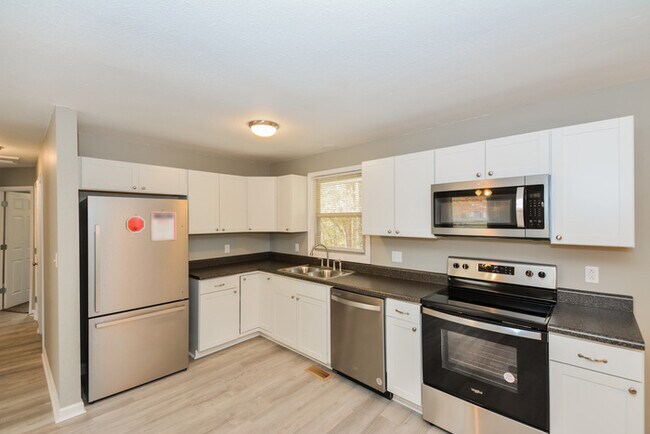 Foto del edificio - 2829 Thrush Dr