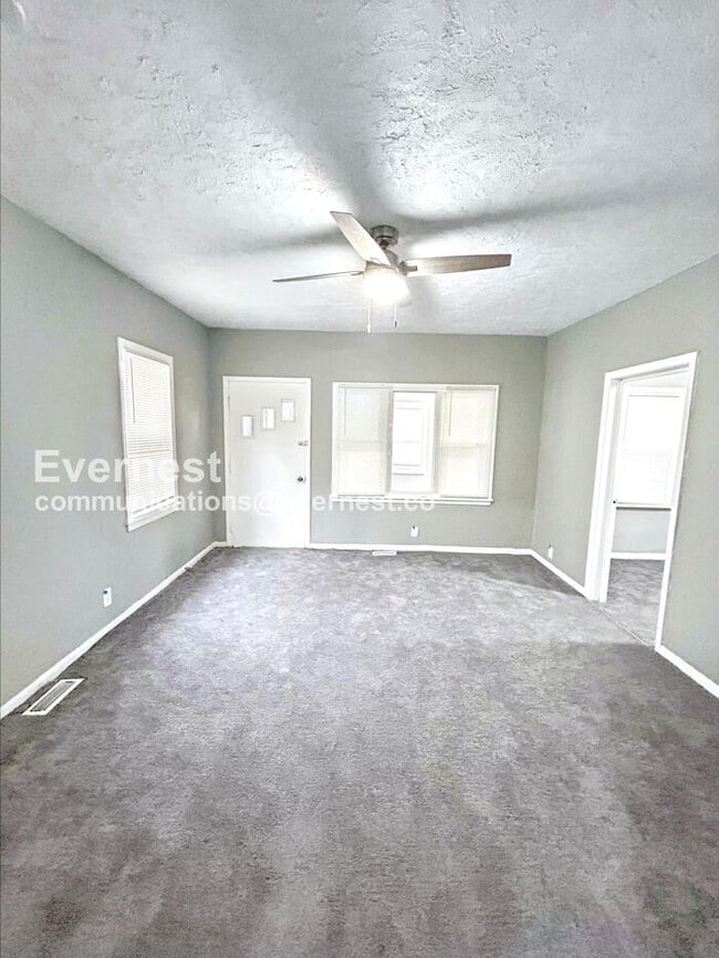 Foto del edificio - 1079 E 68th St