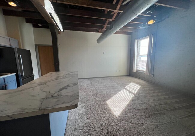 Foto del edificio - 159 Maxwell St