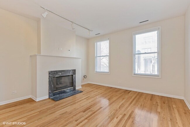Foto del edificio - 823 W Armitage Ave