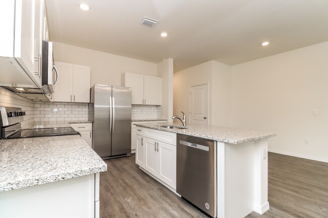 Building Photo - 11841 Mountain Retreat Ln