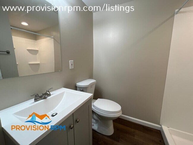 Foto del edificio - 928 Victory Avenue - C