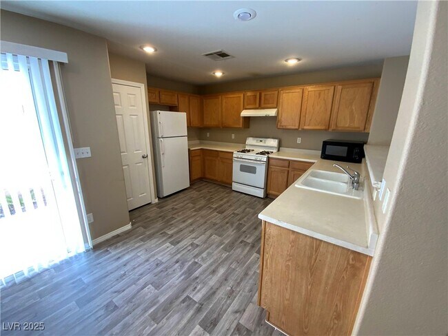 Foto del edificio - 11995 Fairfax Ridge St