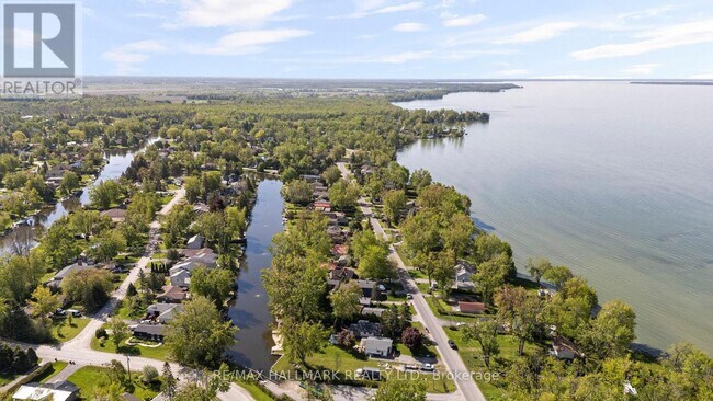 Photo du bâtiment - 95 Lake Ave