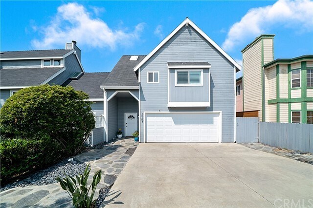 Primary Photo - 34105 Street of the Violet Lantern