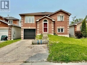 Building Photo - 37 Whitehorn Crescent