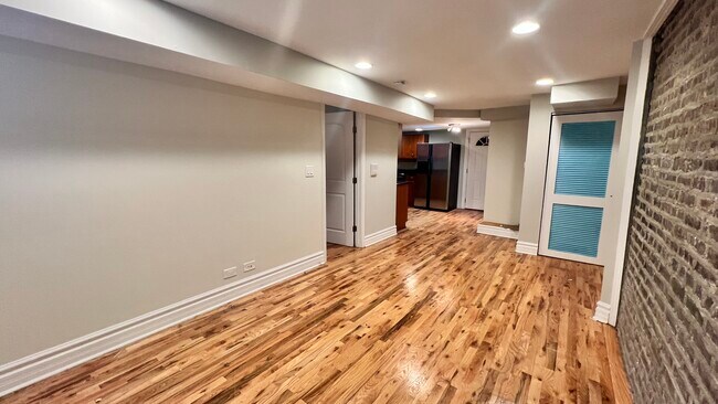Foto del edificio - 5611 N Glenwood Ave