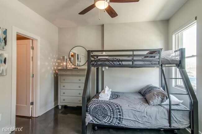 Foto del edificio - 4 br, 4 bath House - 625 27th Ave N