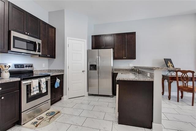 Foto del edificio - 53 Carriage Ln