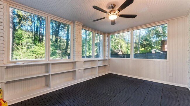 Foto del edificio - 2676 Cottonwood Dr