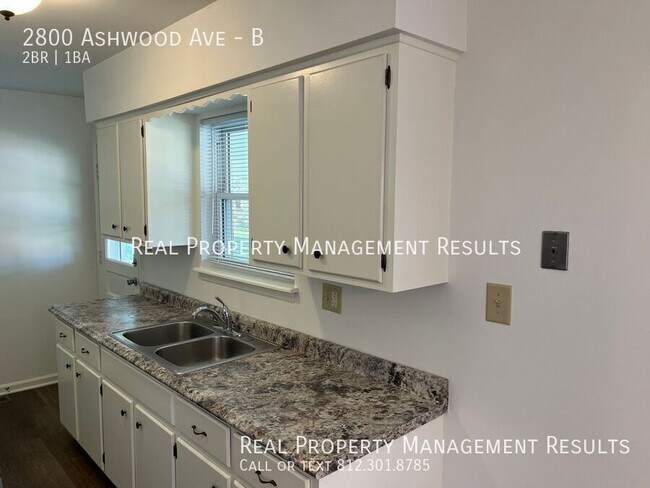 Building Photo - 2800 Ashwood Ave