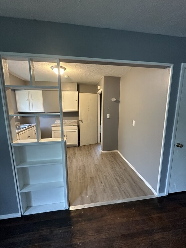 Foto del edificio - 4002 E 150th St