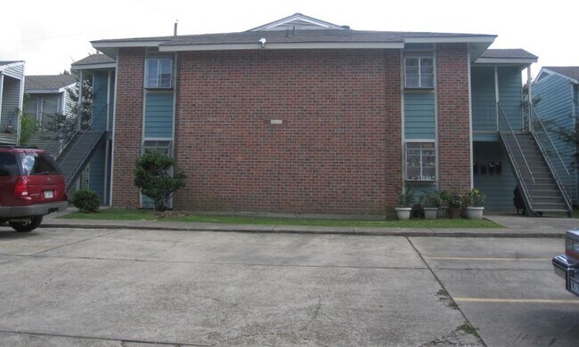 Aparcamiento privado incluido - 7734 Bles Ave