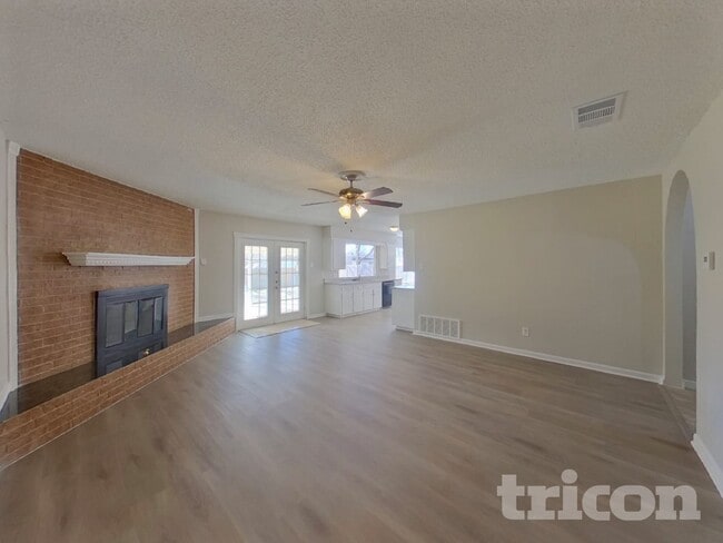 Foto del edificio - 1012 Wembley Rd