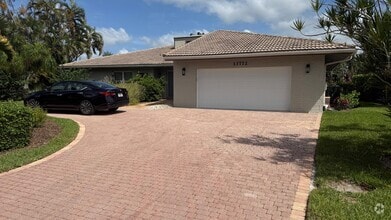 Building Photo - 13772 Sand Crane Dr