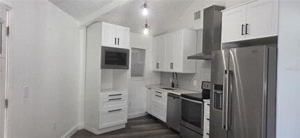 Building Photo - 144 Dorscher Rd