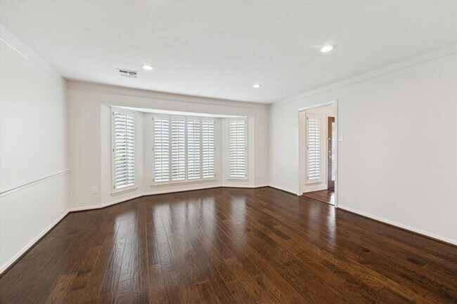 Foto del edificio - 2427 Blue Water Ln