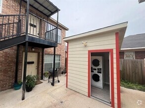 Building Photo - 4719 Clay St