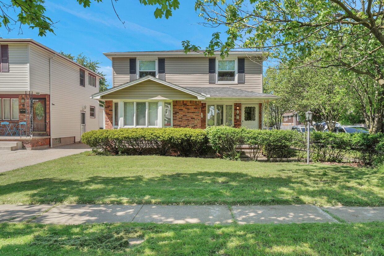 Primary Photo - 1 Emsworth Ave