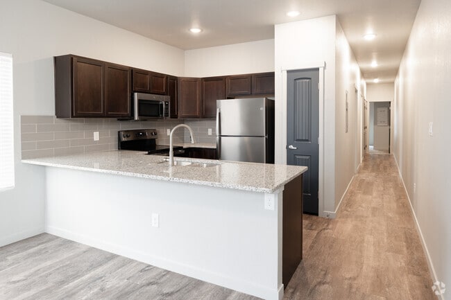 2BR, 2BA - 836SF - Cottages at Chapel Heights