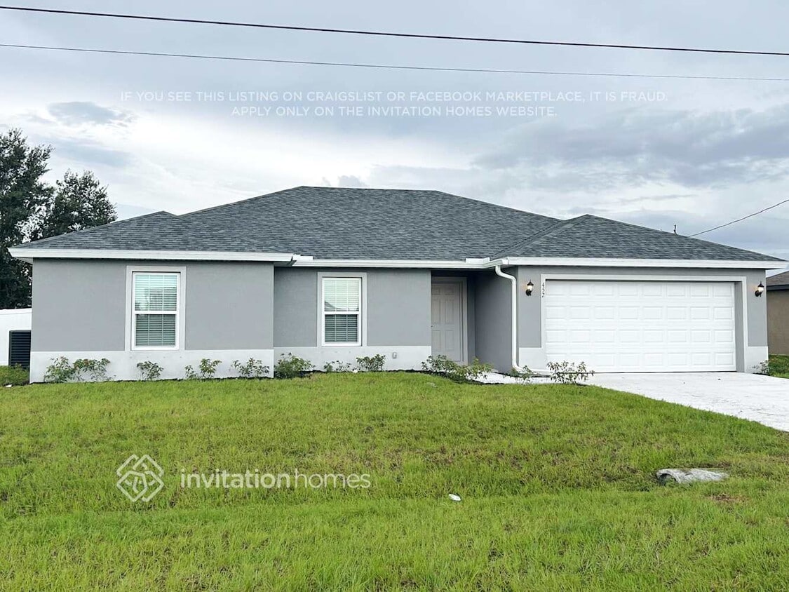 Foto principal - 452 NW 1st Ln
