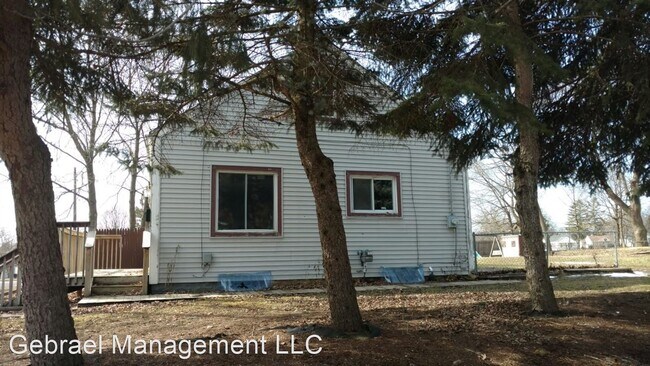 Building Photo - 2754 Chicago Blvd
