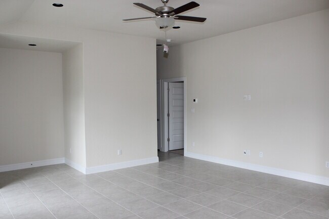 Foto del edificio - 108 White Dunes Dr