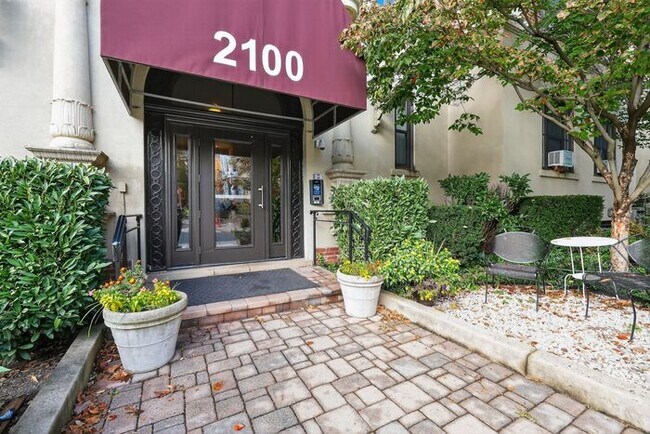 Foto del edificio - 2100 19th St NW