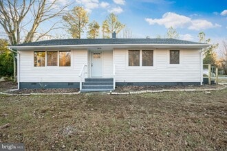 Building Photo - 49415 Holland Manor Dr