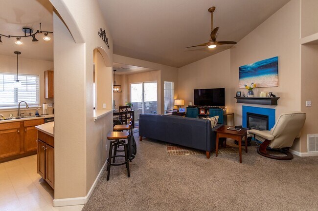 Building Photo - Beautiful upper-level condo in gated community!!!