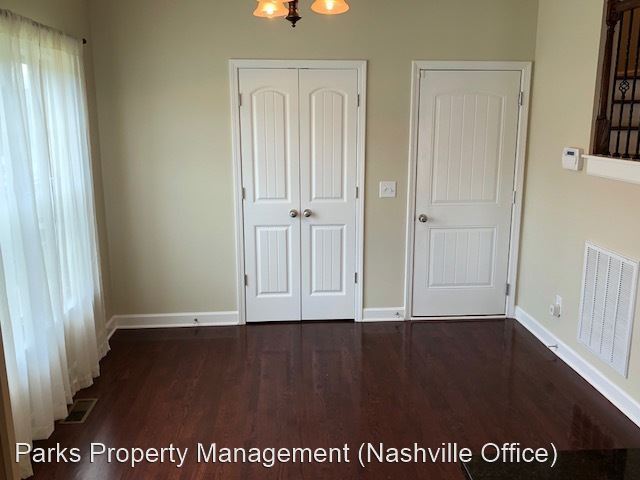 Building Photo - 3 br, 2.5 bath House - 4000 Red Brick Court