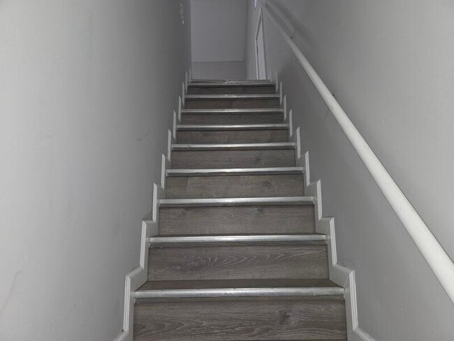 Photo - 136 N Belmont Ave Apartment