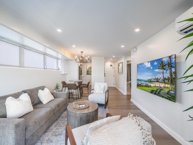 Building Photo - 2464 Prince Edward St