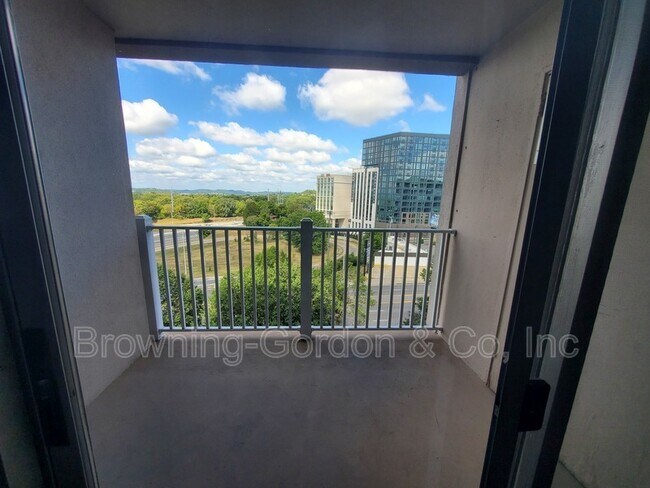 Foto del edificio - 3415 West End Ave