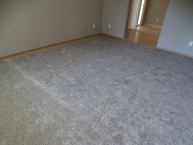 Building Photo - 7415 NE 64th Cir