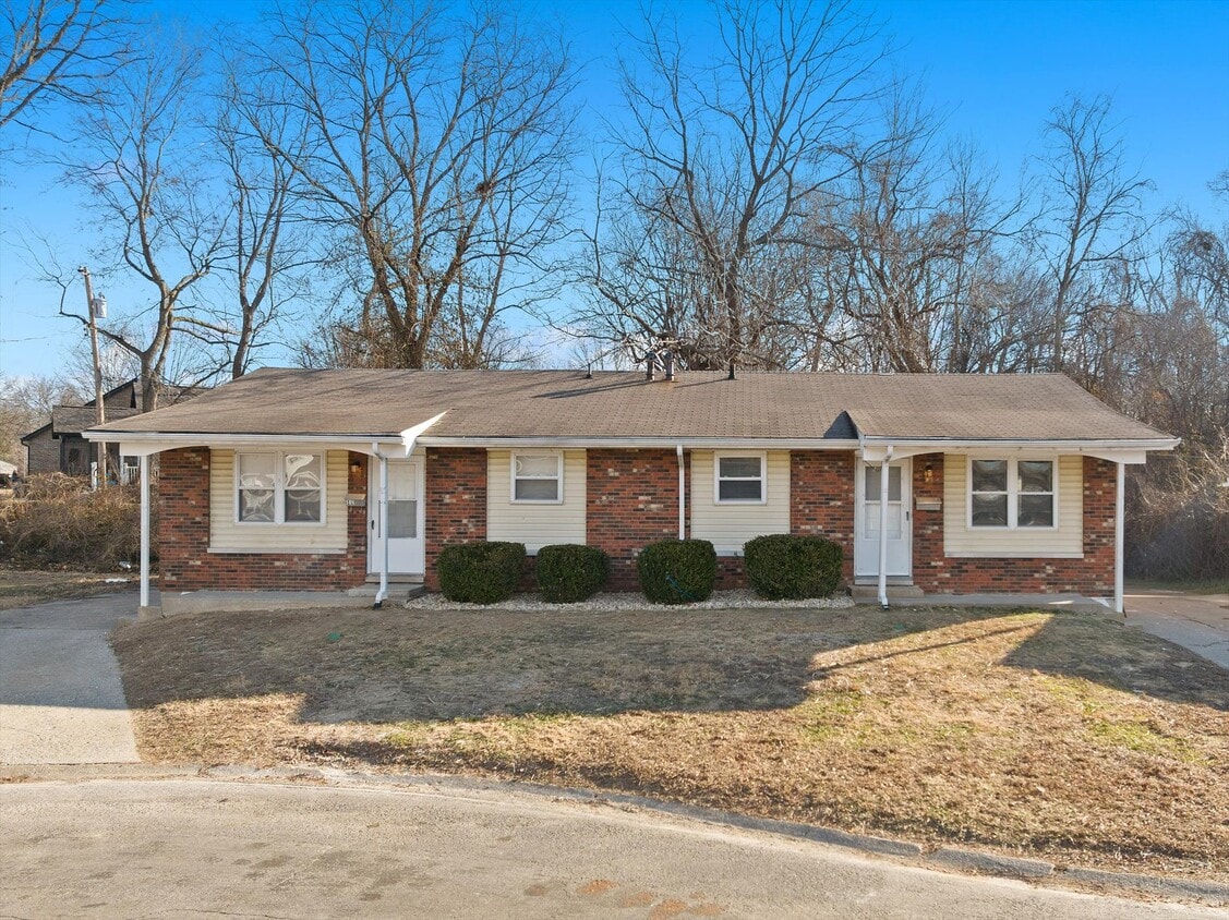 Photo - 11 Manor Dr-1