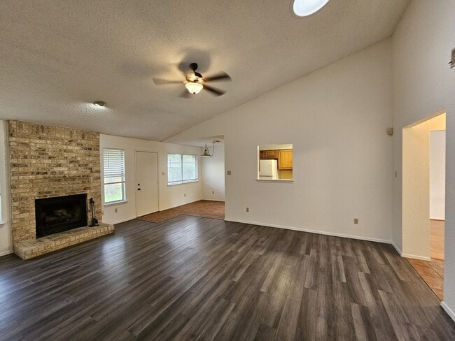 Building Photo - 12701 Europa Ln